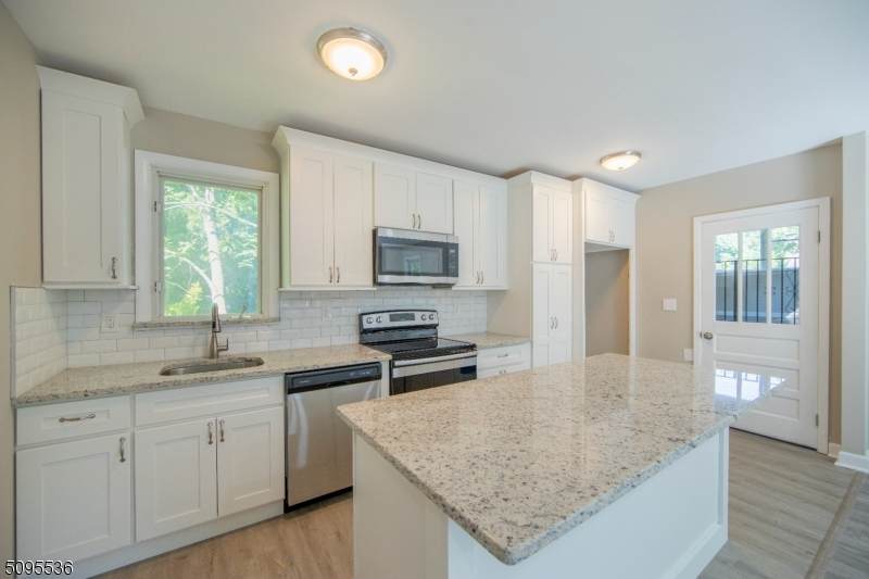 451 River Rd - Photo 1