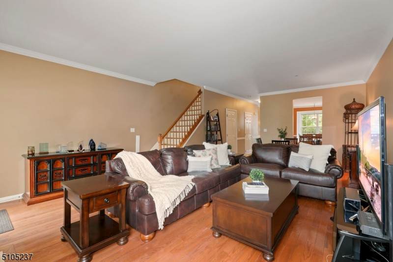 517 Coventry Dr - Photo 1