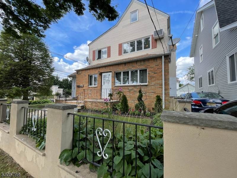156 Union Ave - Photo 1