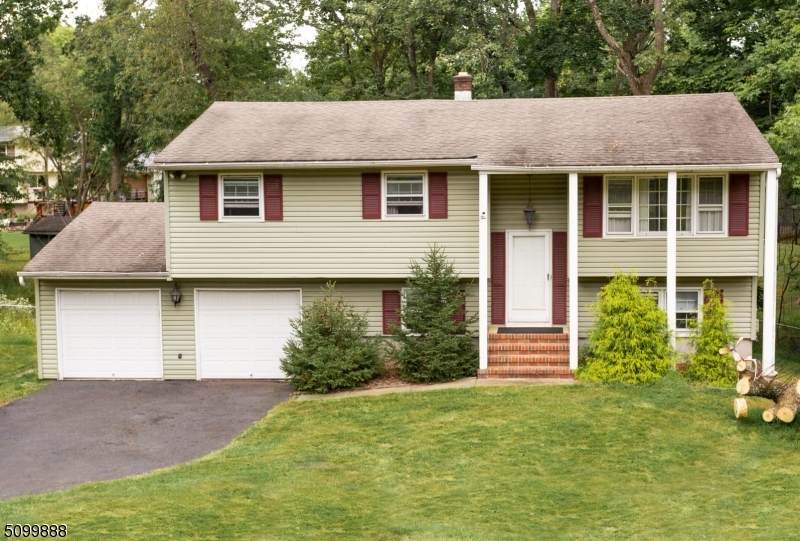 10 Quail Ct - Photo 1