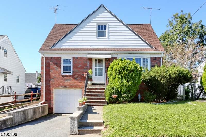 243 Rossiter Ave - Photo 1