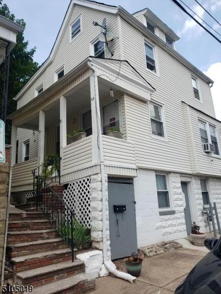 65 Newton Pl - Photo 1