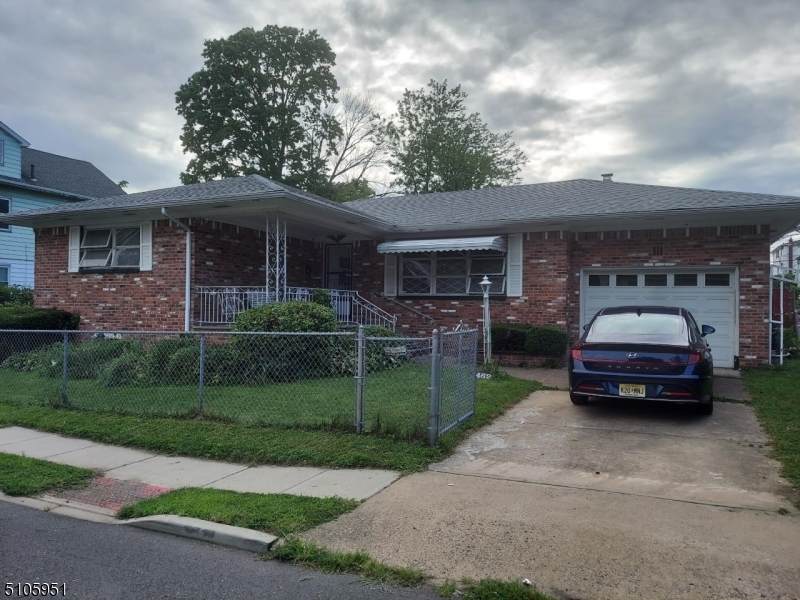 1462 Franklin St - Photo 1