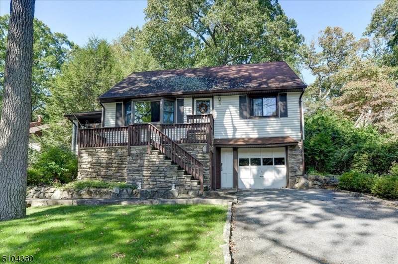 42 Pequot Rd - Photo 1