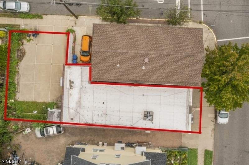 61 Union Blvd - Photo 1