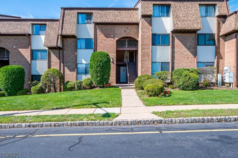 108 Edison Glen Ter - Photo 1