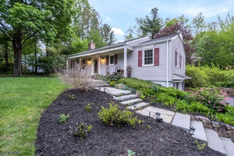 31 Old Farmers Rd - Photo 1