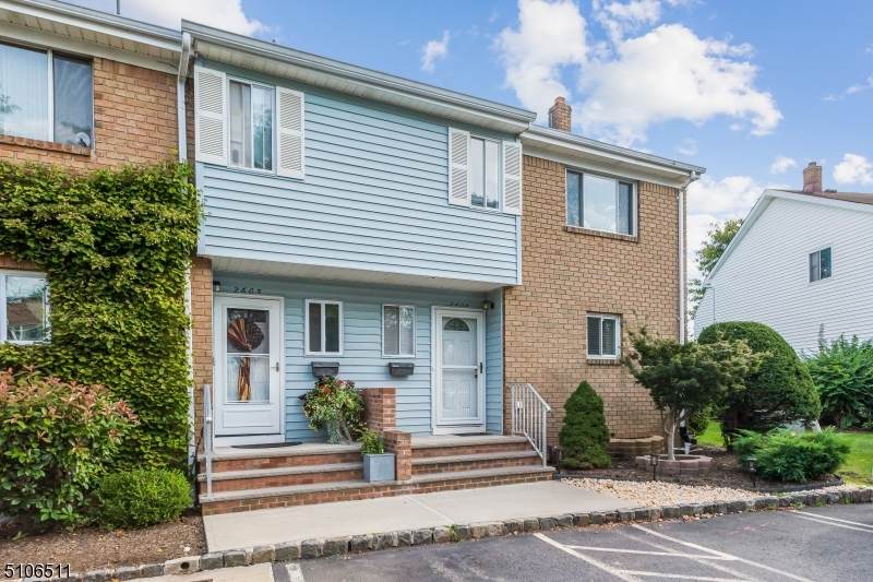 2606 Balmoral Ct - Photo 1