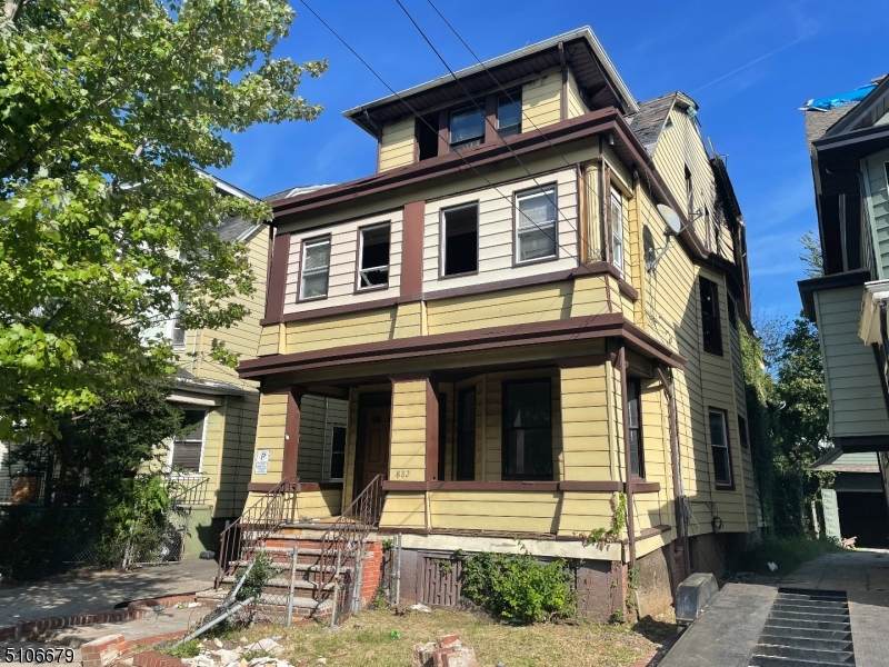 880 S 19Th St - Photo 1