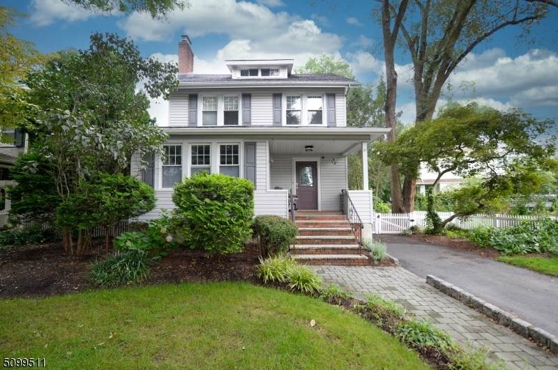 37 Jerome Ave - Photo 1
