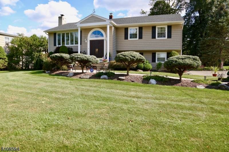 4 Wildwood Ave - Photo 1