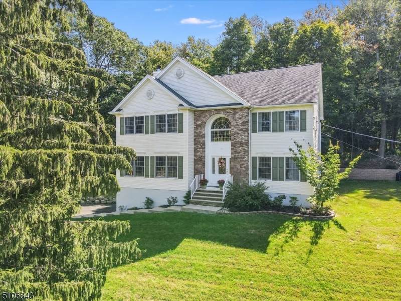 66 Evergreen Pkwy - Photo 1