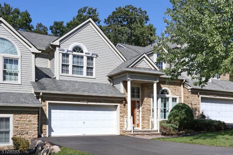 12 Alpine Dr - Photo 1