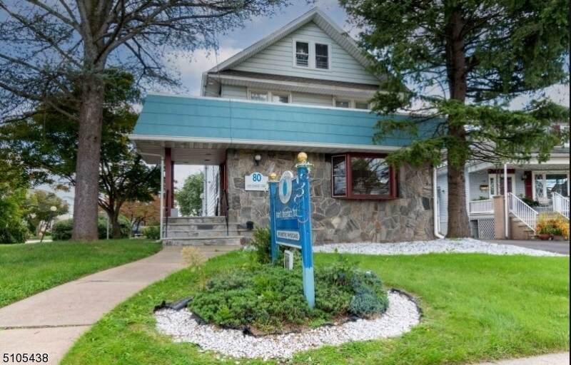 80 E Somerset St - Photo 1