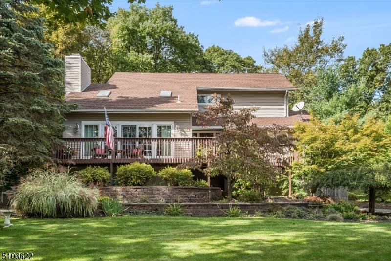 1 Tartan Ct - Photo 1