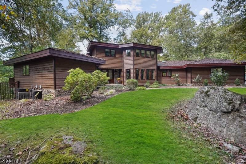 3 Rocky Glen Way - Photo 1