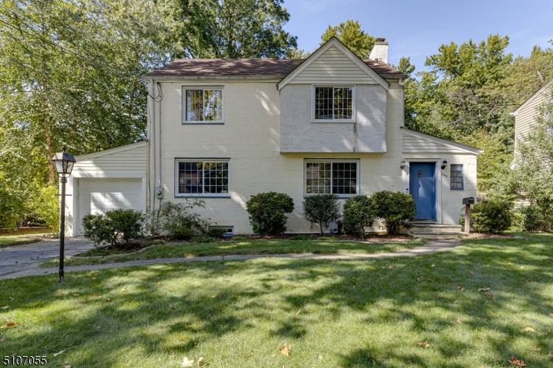 244 Forest Dr - Photo 1