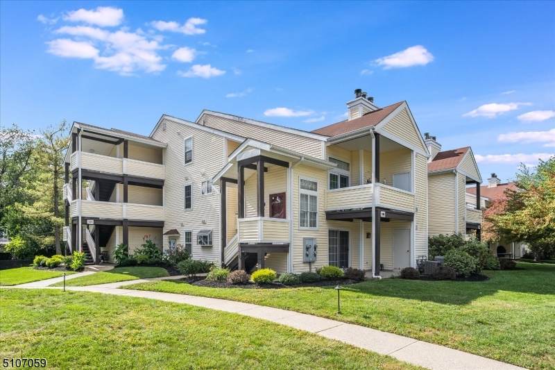 131 Country Club -6 - Photo 1
