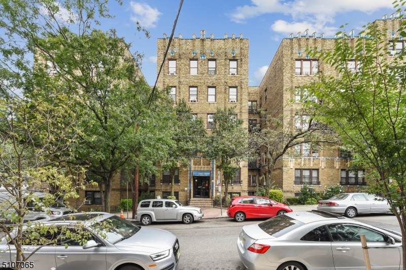 270 Harrison Ave - Photo 1