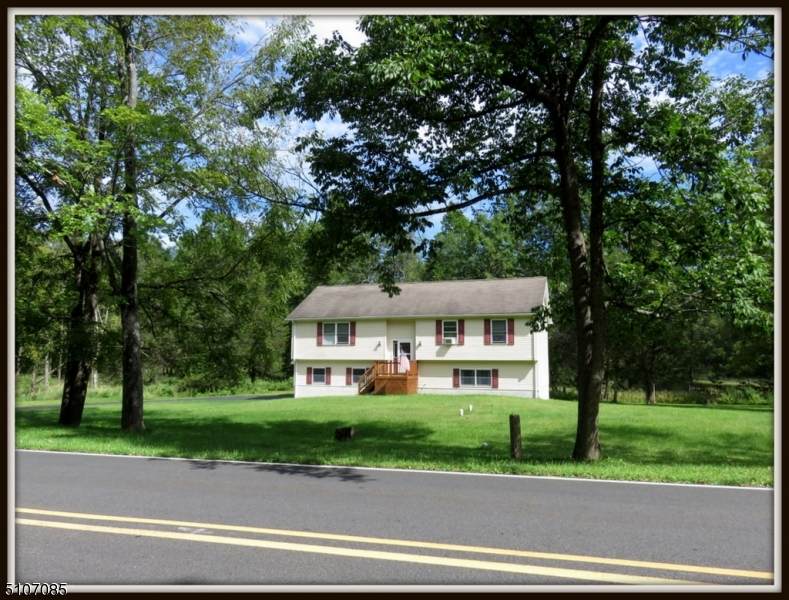 941 West End Drive - Photo 1
