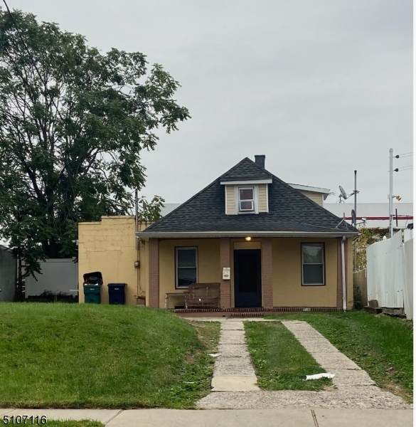 678 Carson Ave - Photo 1