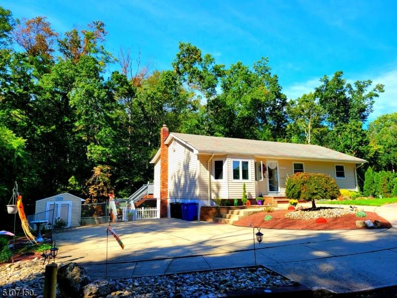 18 Prospect St - Photo 1