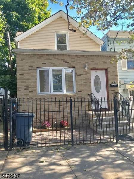 16 Harmon St - Photo 1