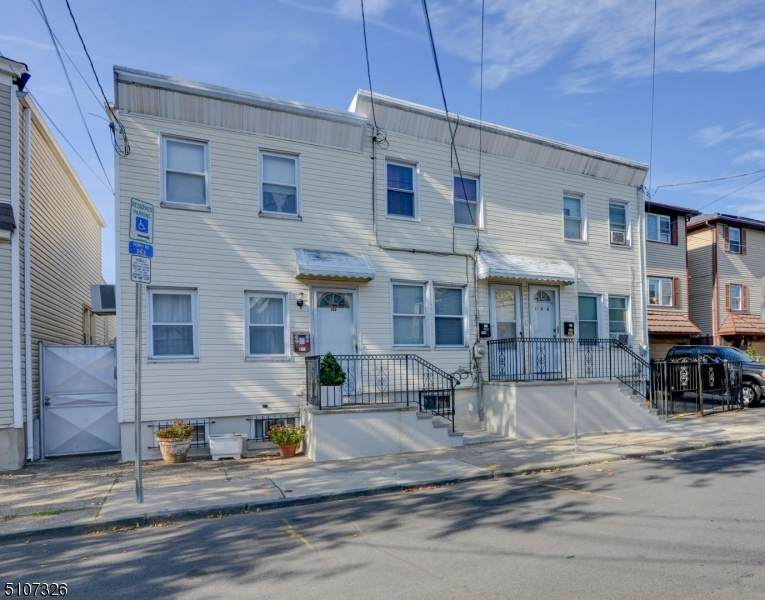 102 Marne St - Photo 1