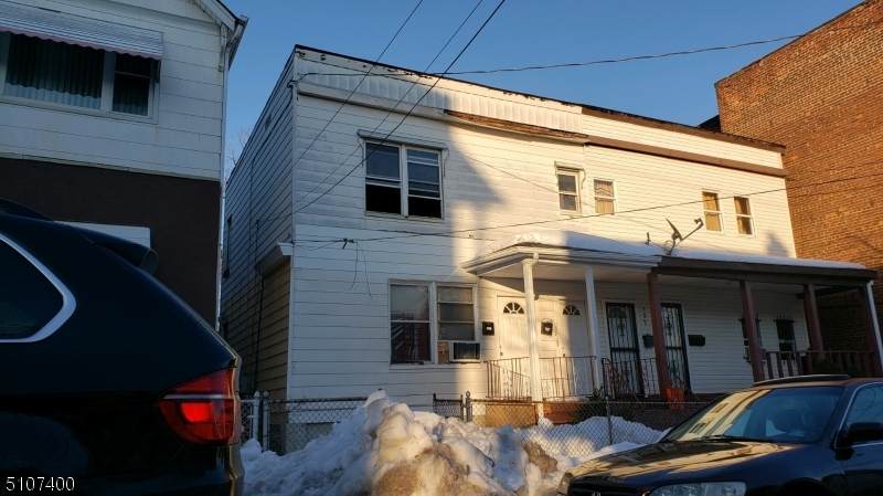 159 Pierson St - Photo 1