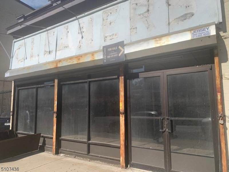 529 Central Ave - Photo 1