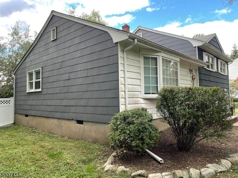 635 Russell Snow Dr - Photo 1