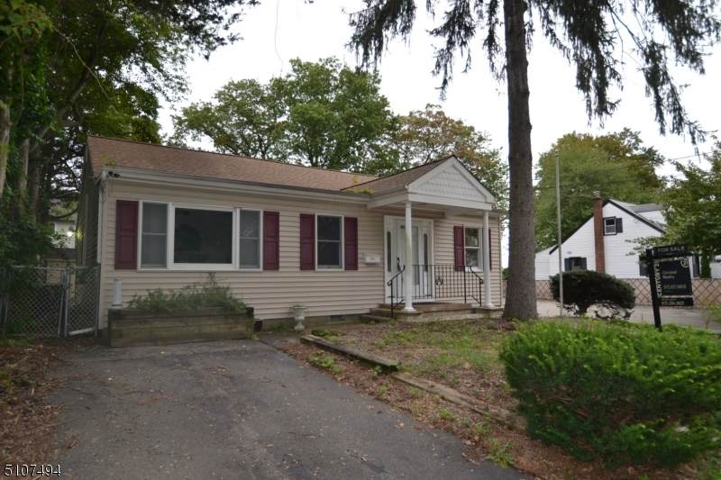 354 Kingston Rd - Photo 1