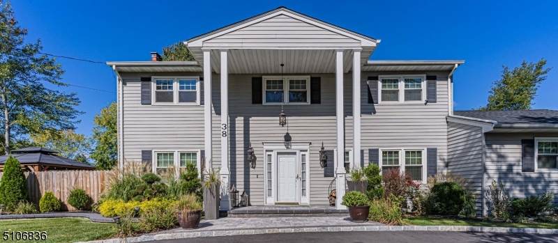 38 Winfield Dr - Photo 1