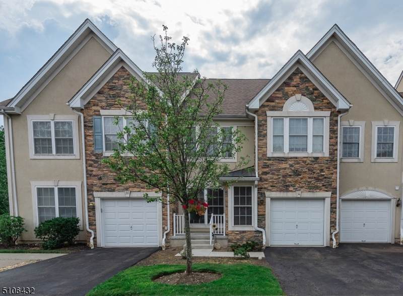 34 Magnolia Way - Photo 1