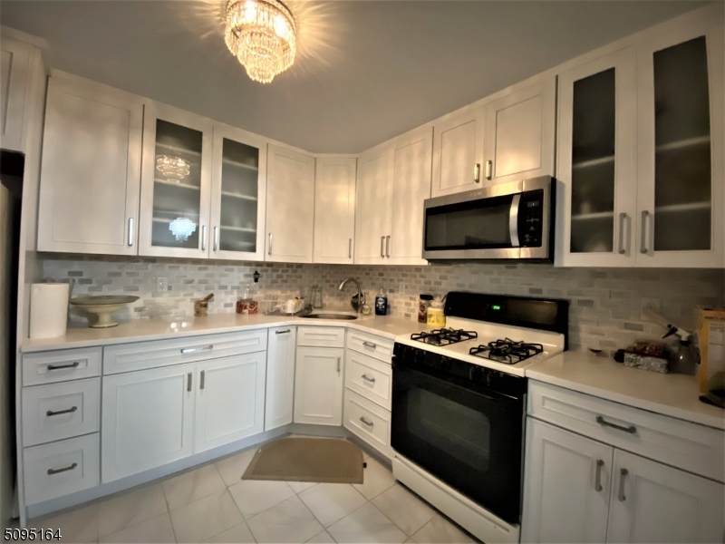 3907 Graham Ct - Photo 1