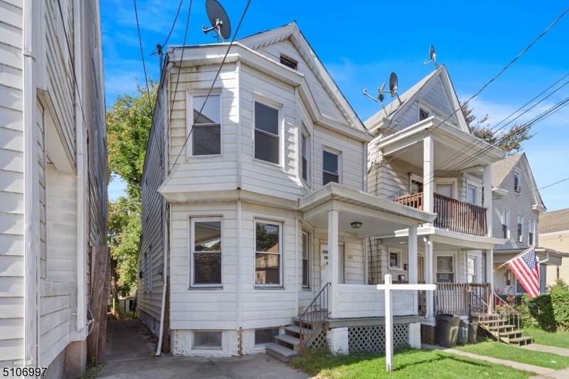 169 Edmund Ave - Photo 1