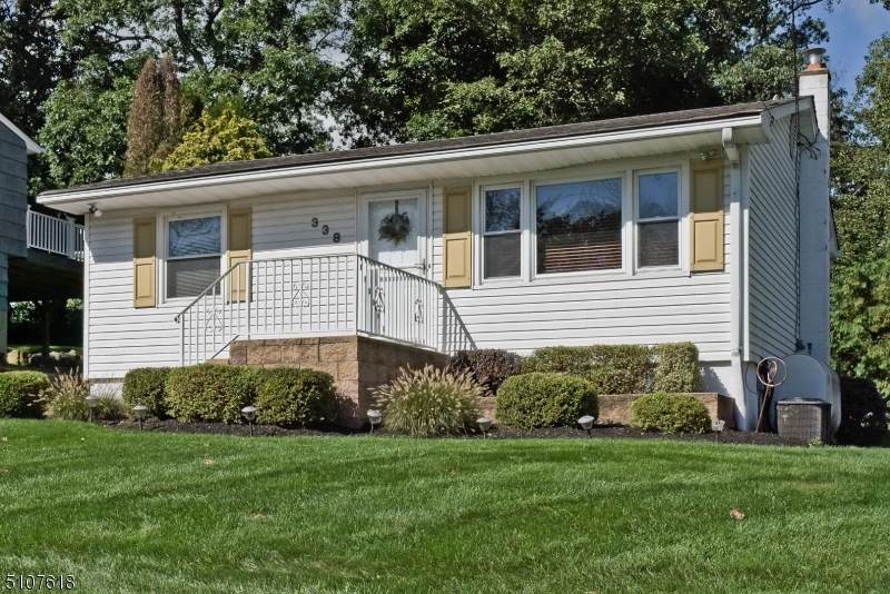 338 Dupont Ave - Photo 1