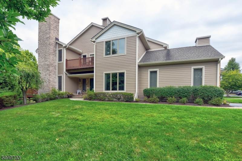 1 Wedgewood Dr - Photo 1