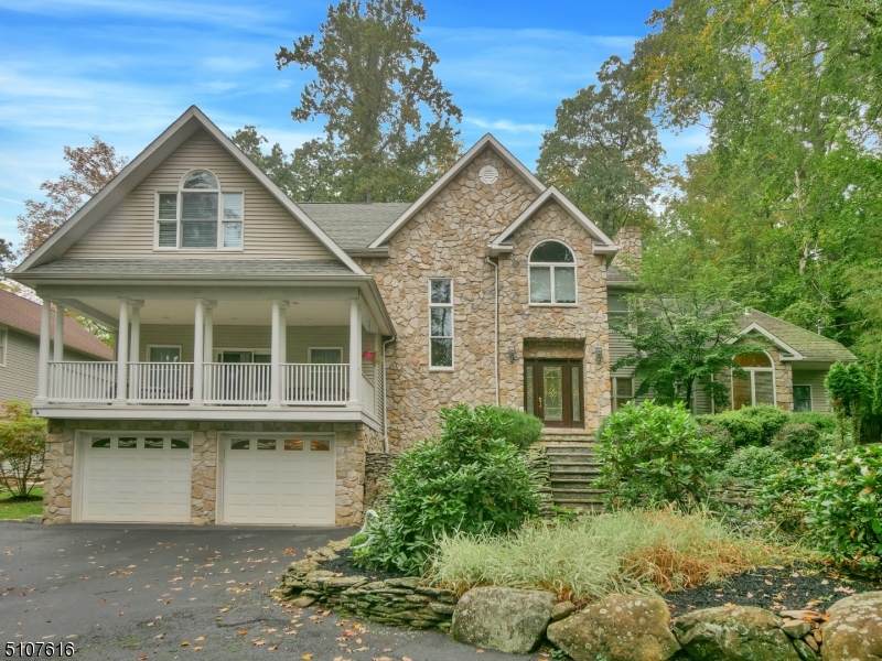 308 Indian Rd - Photo 1