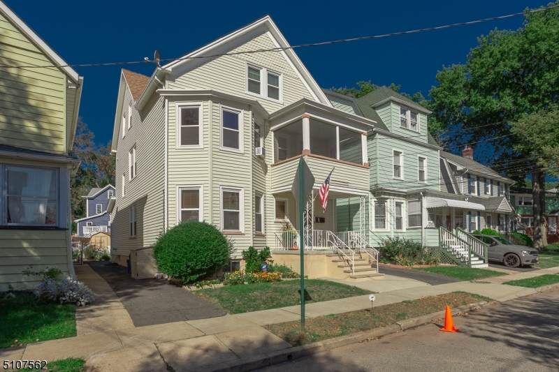 76 Clinton St - Photo 1