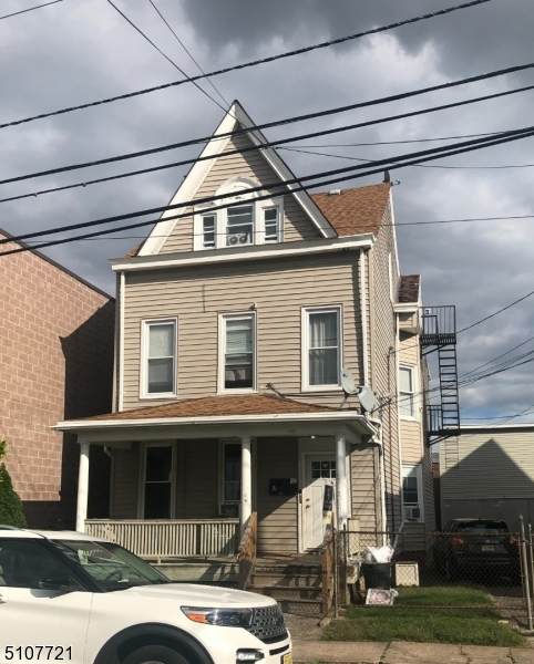 569 E 33Rd St - Photo 1