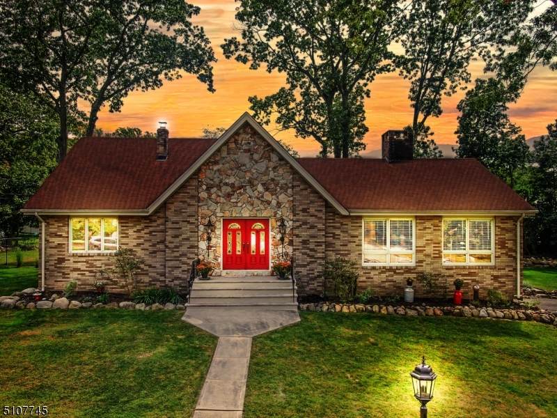 48 Bensam Pl - Photo 1