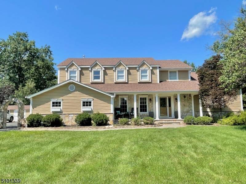 144 Howell Dr - Photo 1