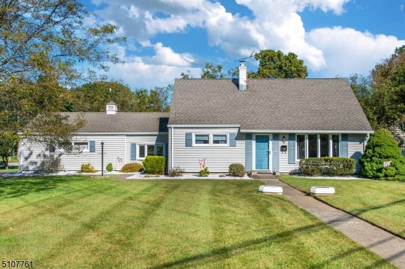 5 Donato Dr - Photo 1