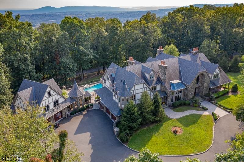 4 Fieldview Ln - Photo 1