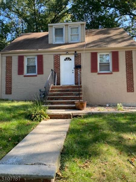 917 Oak St - Photo 1