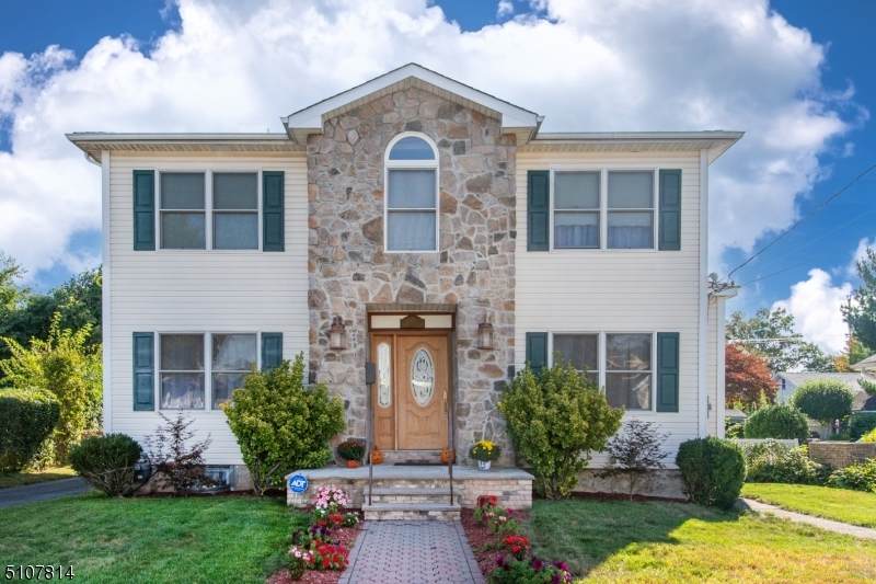 45 Albert Ave - Photo 1