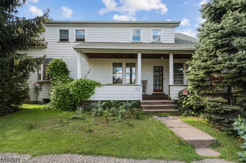23 Grant Ave - Photo 1