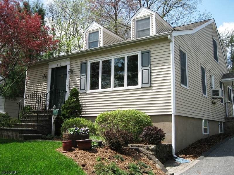 457 Louisa Ave - Photo 1