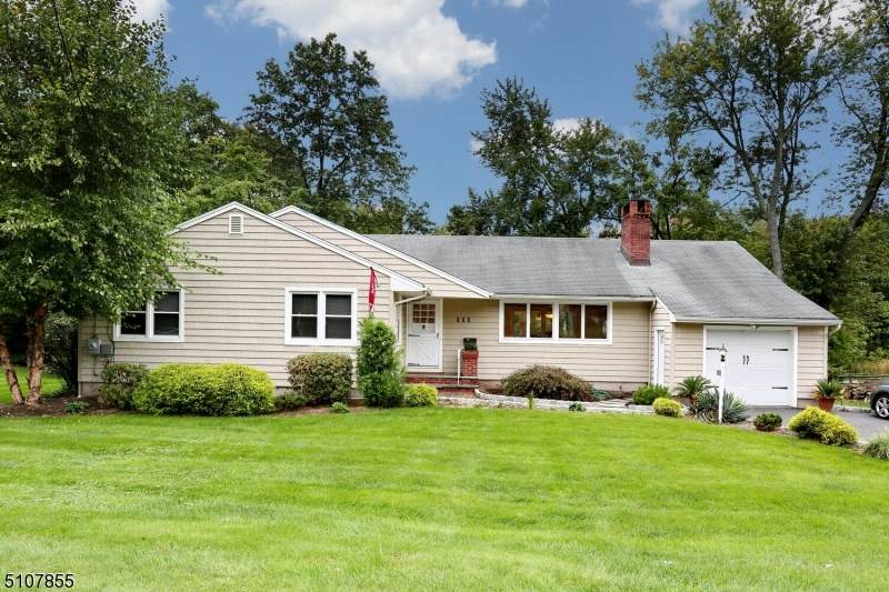 111 E Allendale Ave - Photo 1